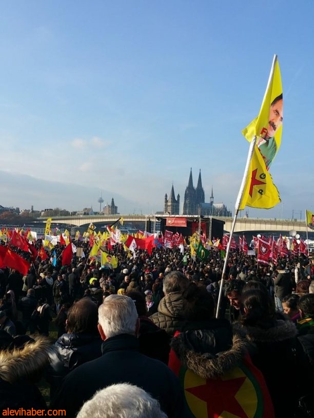 almanya-koln-alevi-mitingi