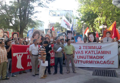 Antalya : Sivas Katliamını unutturmayacağız