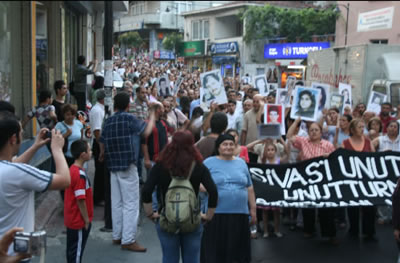 Okmeydanı halkı Sivas Katliamı'nı unutmadı
