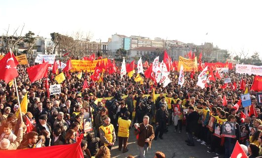 Aleviler asimilasyon ve imha politikalarını protesto etti