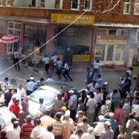 Fındıkçılar AKP binasına saldırdı