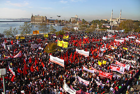 Aleviler AKP'nin çalıştay raporuna tepkili