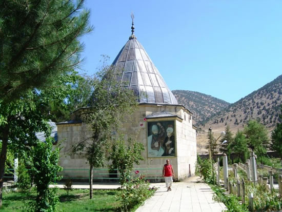 Alevi Örgütleri : "ABDAL MUSA OCAĞI ,TAŞ OCAĞI OLMASIN"