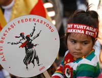 'Zorunlu' Din Değiştirecekler