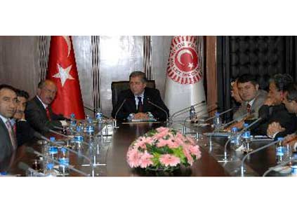 Alevilerden Çamuroğlu'na veto 
