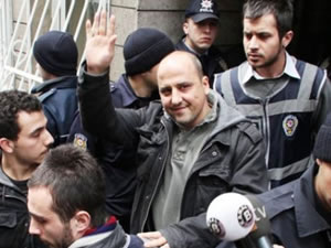 Ahmet Şık'tan Mektup ve Gelen Cevaplar