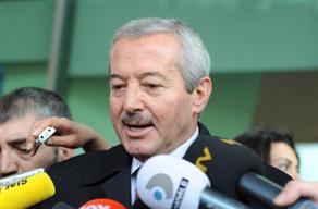 Alevi çalıştayına kapatılma protestosu