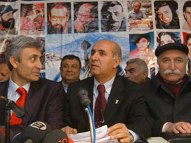 Başbakanla Alevi iftarı krize yol açtı