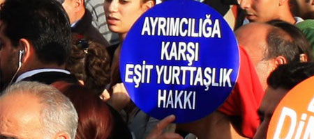 İşten atılan Alevi öğretmenden suç duyurusu 