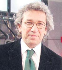 Can DÜNDAR : Derinden azmettirenler var!