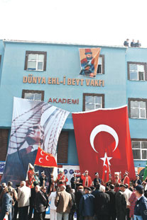 Mehter Marşıyla Açılış !