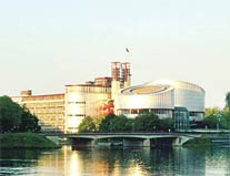 AİHM, türban çizgisini koruyor