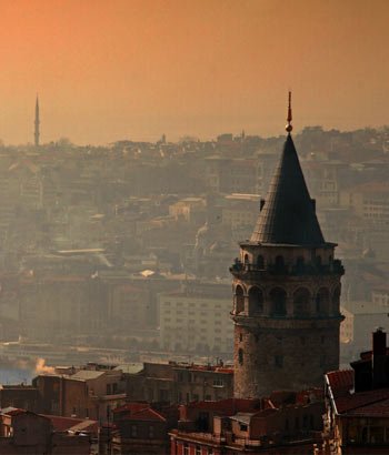 İyisi mi Şiir Okuyun