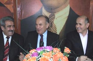 Gazi Cemevi'nde AKP'lilere Tepki ! 