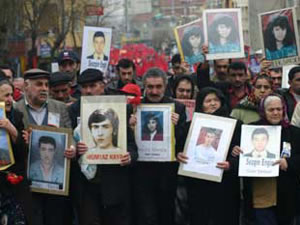 Gazi ve Ümraniye Katliamlarında Hayatını Kaybedenler Anılacak 