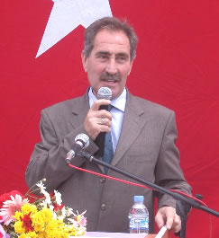 Bakan Günay Heykel açılışında