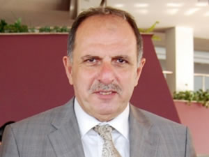 Üniversiteli kızın barda ne işi var! 