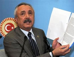 CHP'li vekil: Alevi subaylar karalanıyor