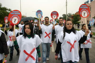 Maraş Halkı Yana Yana Kül Olur