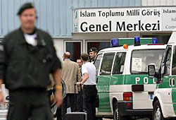 Deniz Feneri pire kalır 