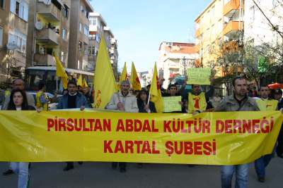 PSAKD: Zorunlu din dersleri kaldırılsın