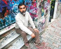 Alevilerin sorunu hükümetle değil 'rejimle'