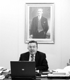 YÖK'ün Yeni patronu Konuştu : Üniversiteler paralı olsun 