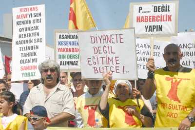 Alevi Mitingine Destekler Büyüyor