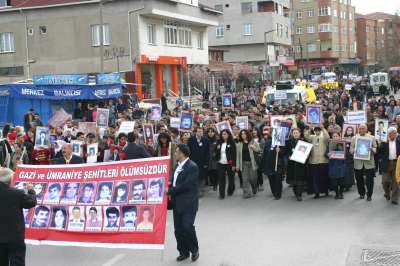 Ümraniye katliamı lanetlendi!
