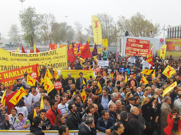 Aleviler Kadıköy'de buluştu